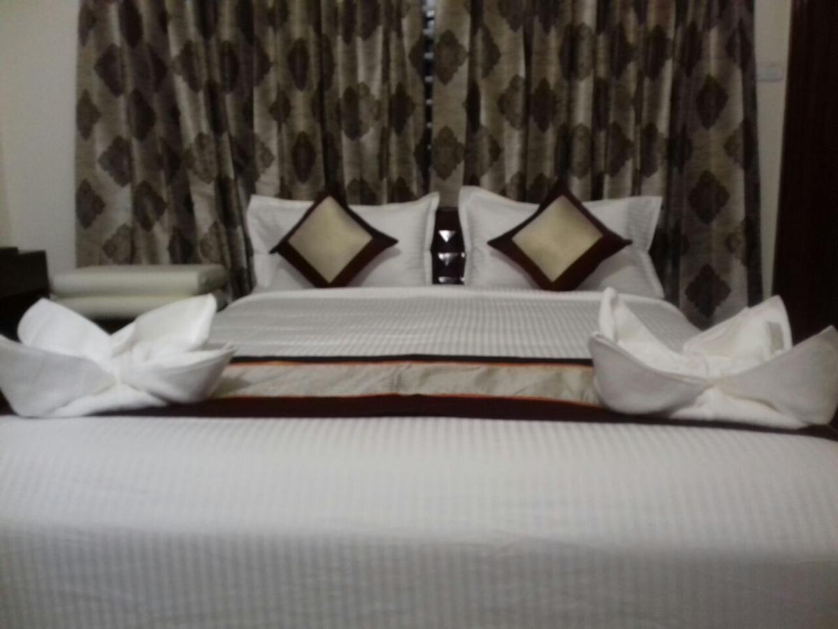 Iris Comfort Inn チェンナイ エクステリア 写真